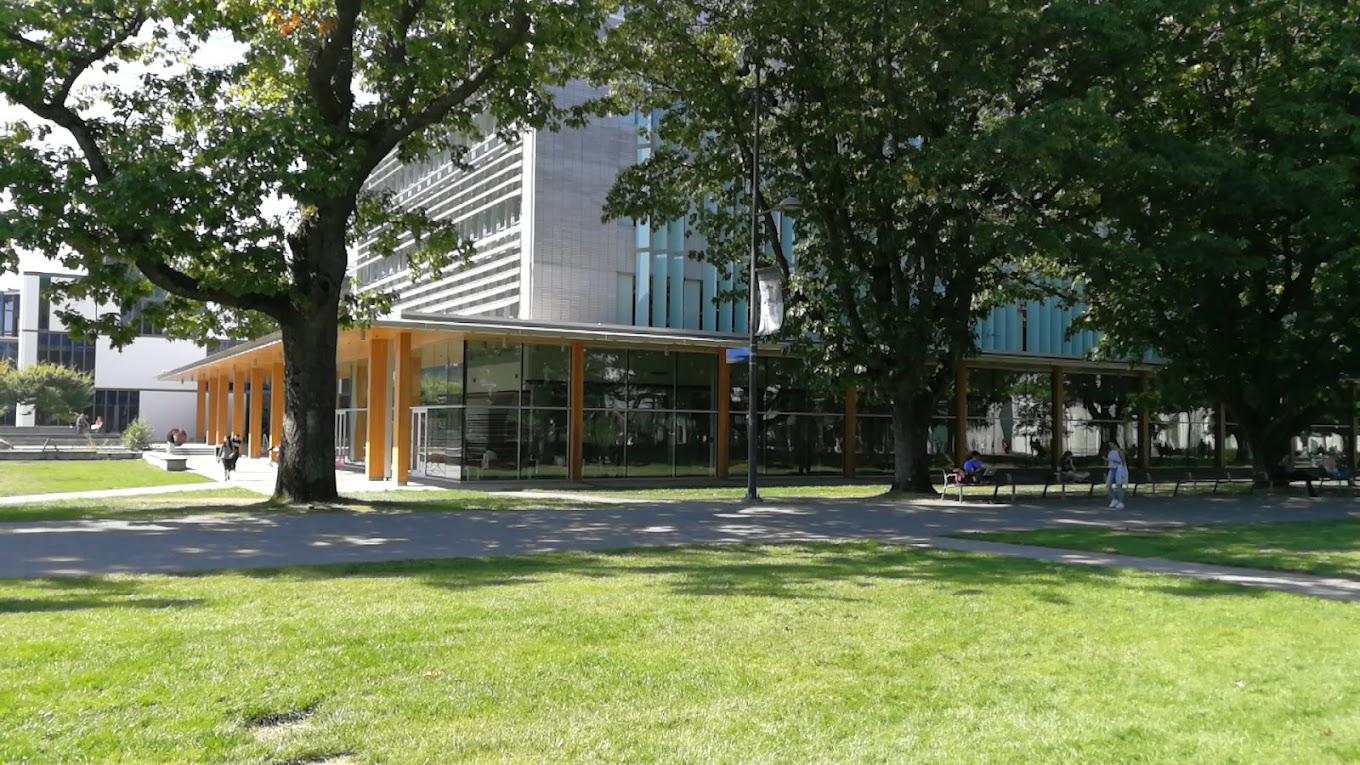 Earth Sciences Building